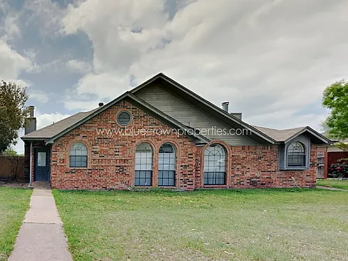 10317 Lone Pine Ln Photo 1