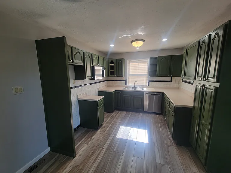 508 Marshall Ave — Photo 6