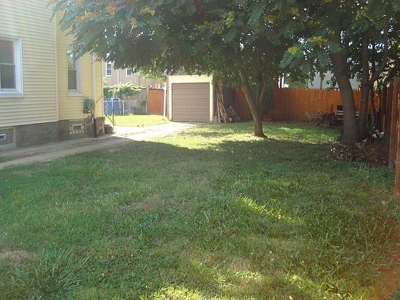 3rd image of 6032 Edmund St