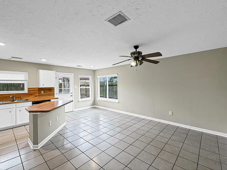 19307 Wildoats Dr — Photo 9