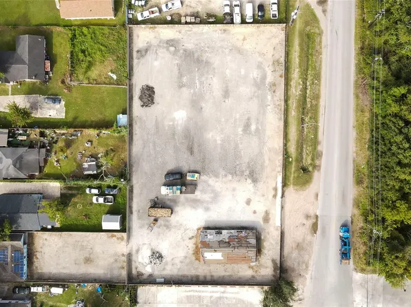 10215 Tanner Rd, Houston, TX 77041