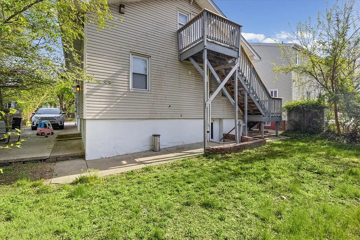 Building Photo - 817 Union Ave #A