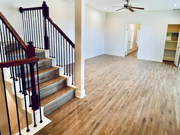 4020 Childress St #C — Photo 16