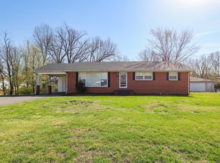 130 Milton Dr, Paducah, KY 42003