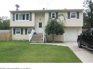 307 Sunset Blvd, Keyport, NJ 07735