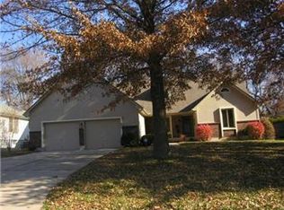 800 NE 3rd St, Blue Springs, MO 64014