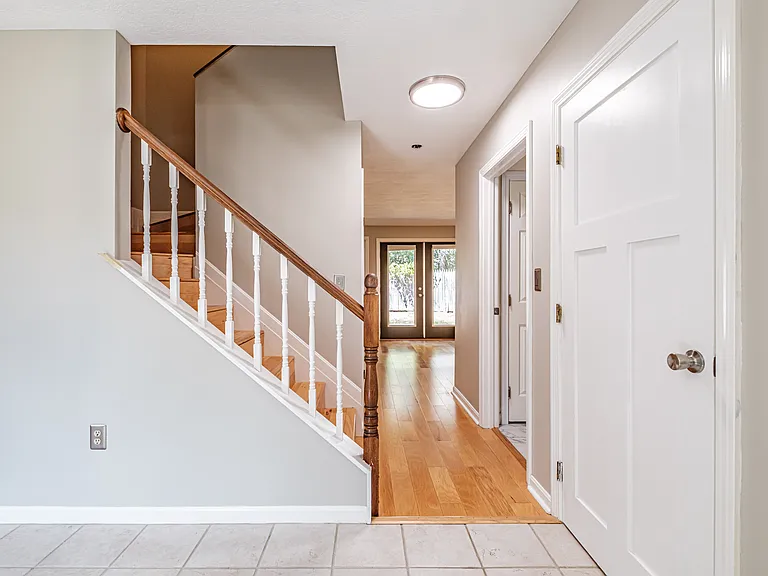 7 Willowood Ln #7 — Photo 3