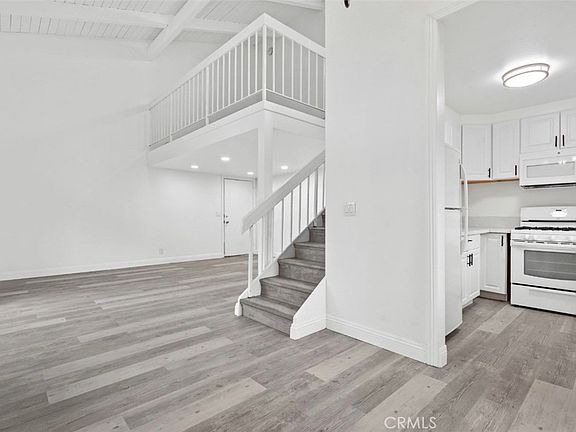 4th image of 4925 Indian Wood Rd Unit 478