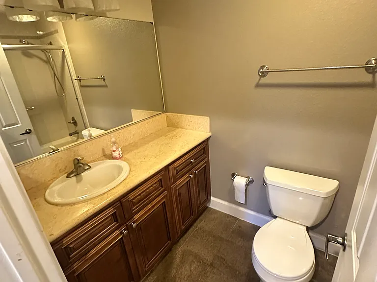8581 Villa La Jolla Dr #M — Photo 19