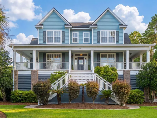 1327 Headquarters Plantation Dr, Johns Island, SC 29455