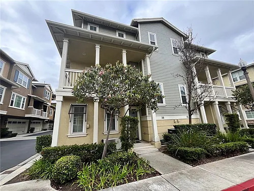 1800 Oak #318 Photo 1