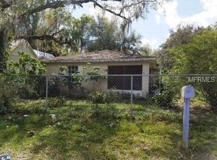 17 1st St SW, Fort Meade, FL 33841