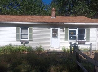 1022 Crockett Ridge Rd, Norway, ME 04268