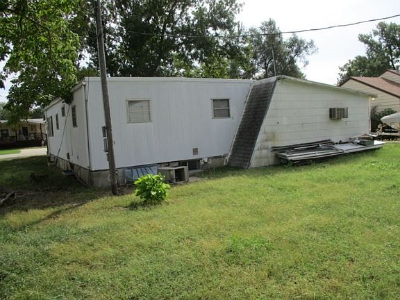 4th image of 111 S Cedar St