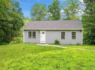 361 Long Shores Dr, Barrington, NH 03825