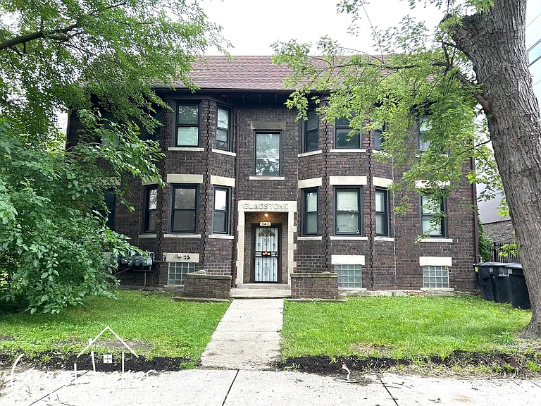 141 Gladstone St — Photo 1