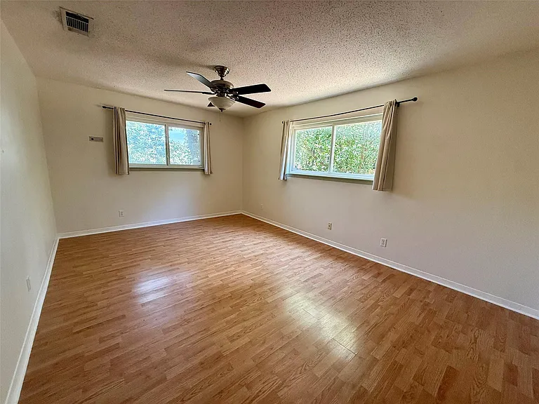 6301 Emory Ln — Photo 13
