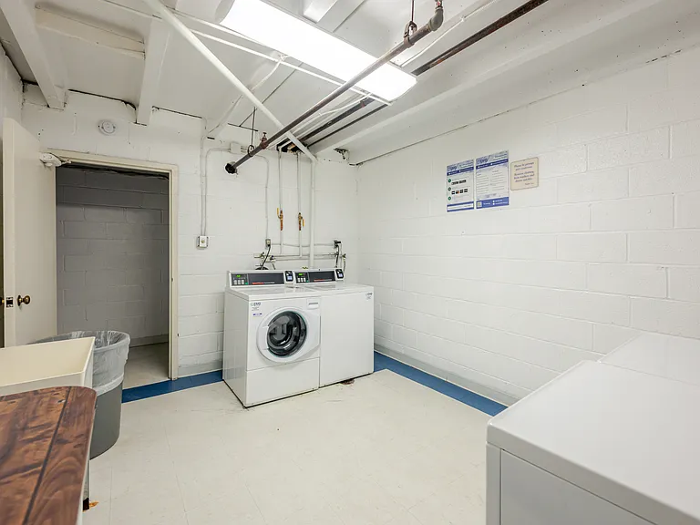 430 N Armistead St #303 — Photo 25