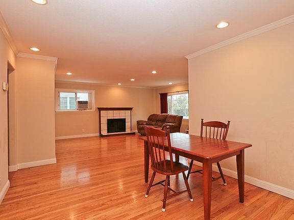 4th image of 229 Bieber Dr