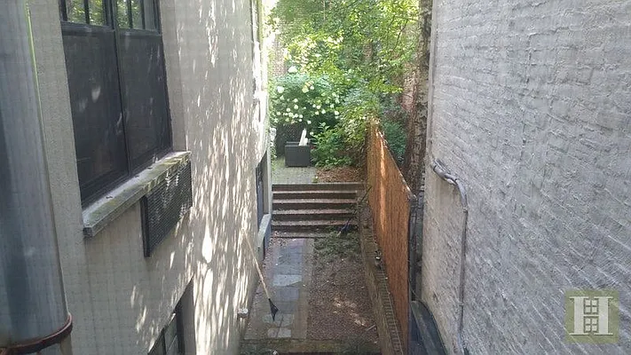 Rented by Halstead Real Estate | media 18