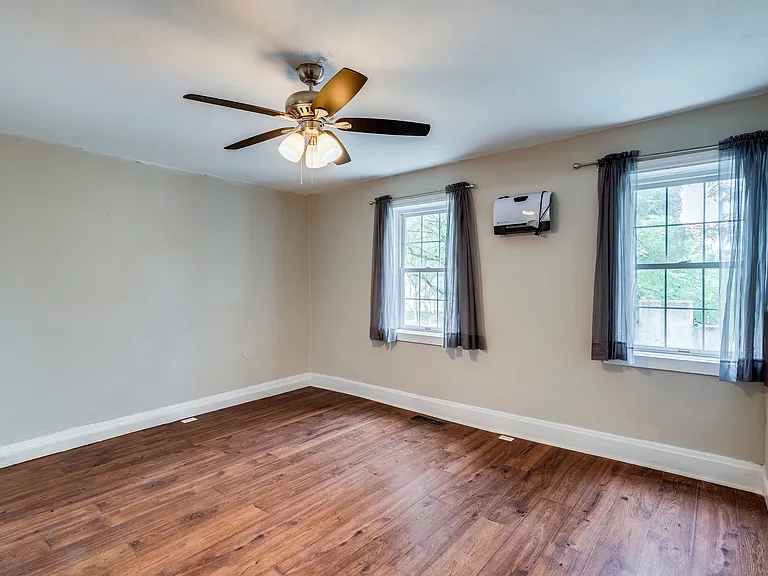 2320 Beechmont Ave #1 — Photo 21