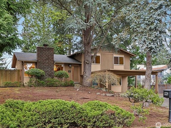 3rd image of 12224 SE 60th Pl