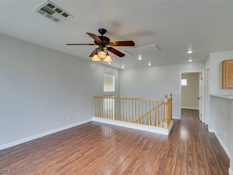 9911 Star Lake Ave — Photo 11