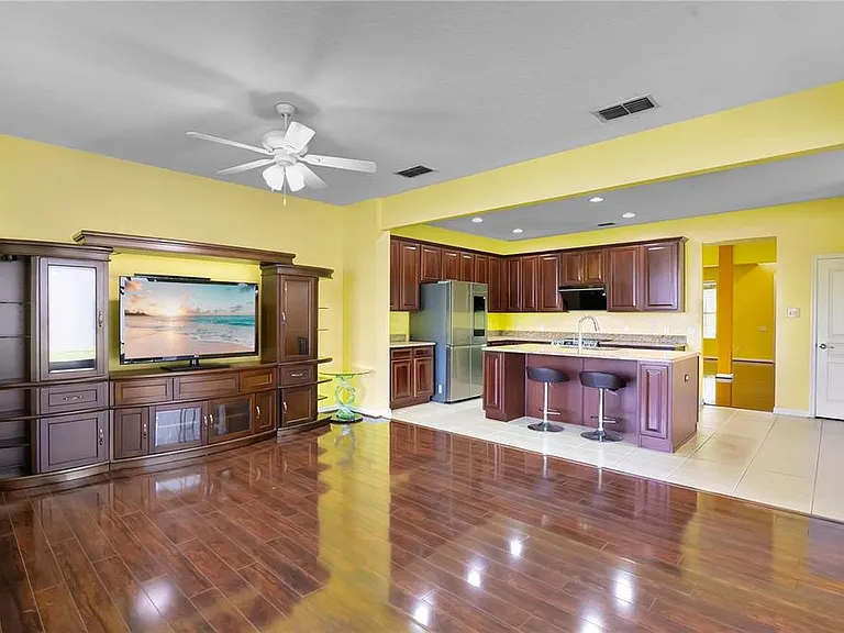 7325 Derexa Dr — Photo 13