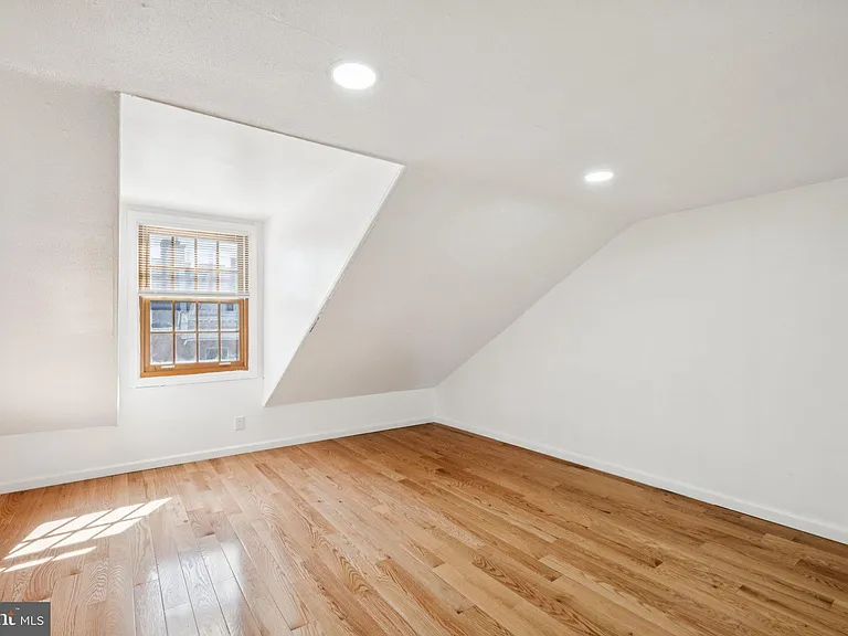 1223 Spruce St #3F — Photo 28