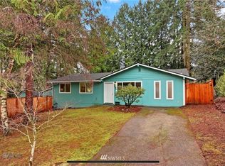 5451 NE 203rd Pl, Seattle, WA 98155