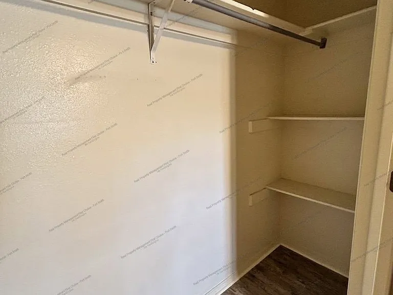 4806 Park Ave — Photo 22