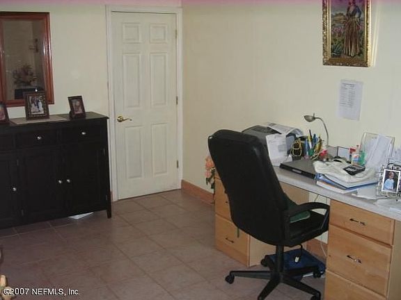 5th image of 7932 Praver Dr W