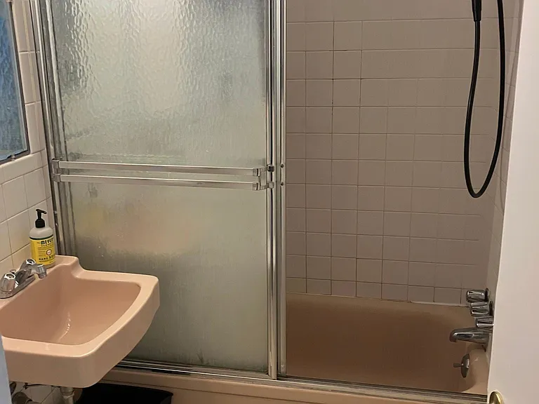 Main bathroom
