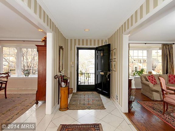 4th image of 4419 Chalfont Pl