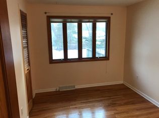 29 Circle Dr, North Branford, CT 06471