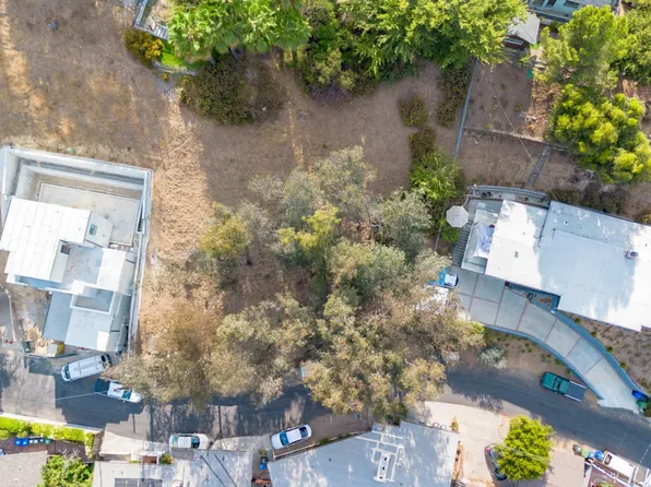 2460 Loy Ln, Los Angeles, CA 90041