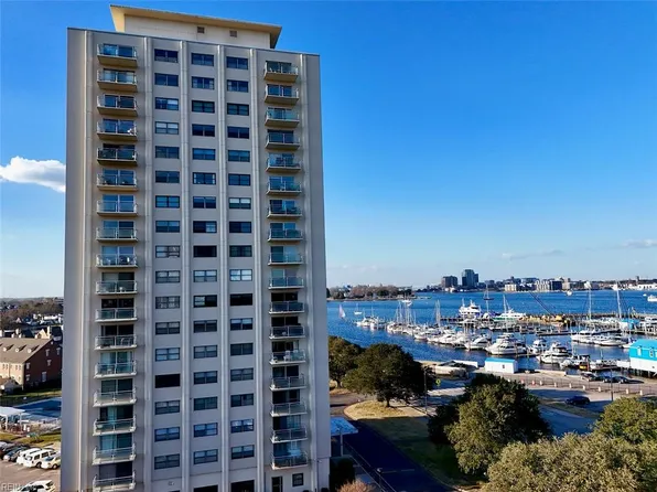1 Crawford Cir #1702, Portsmouth, VA 23704
