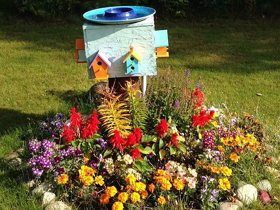 Garden&birdbath well cassing