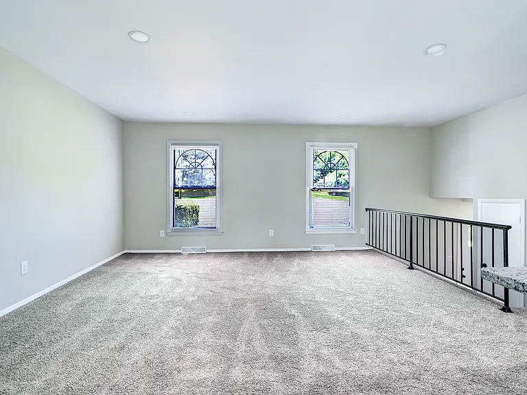 5900 Ferndale Pl — Photo 4
