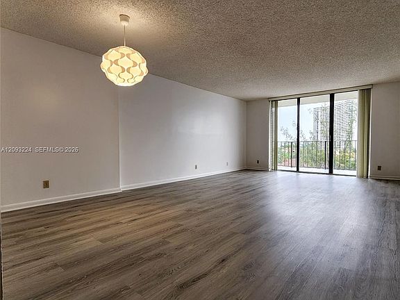 3rd image of 18151 NE 31st Ct APT 805
