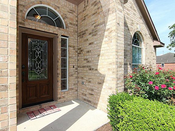 3rd image of 6163 Blackburn Ct