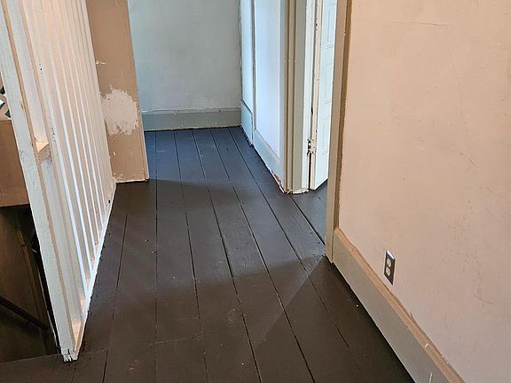 5th image of 1907 Panama Ave