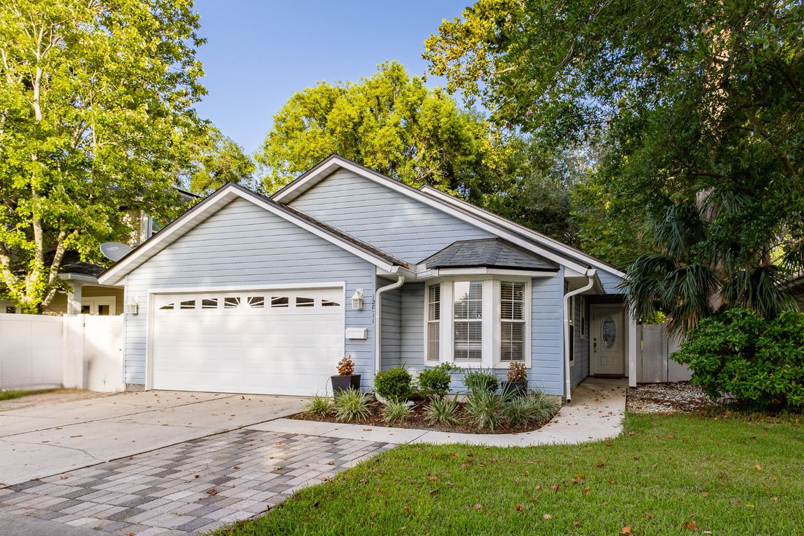 next background image