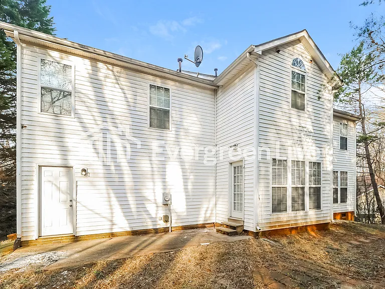 14801 Ashlight Dr — Photo 15
