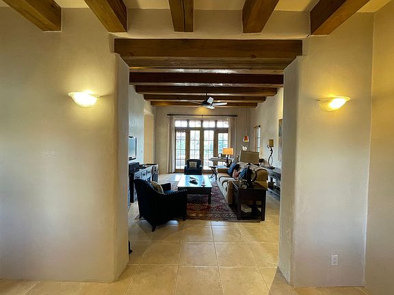 3rd image of 5 Calle Las Casas