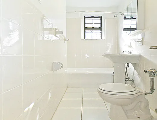 Rented by SW Queens Mezzanine | media 33