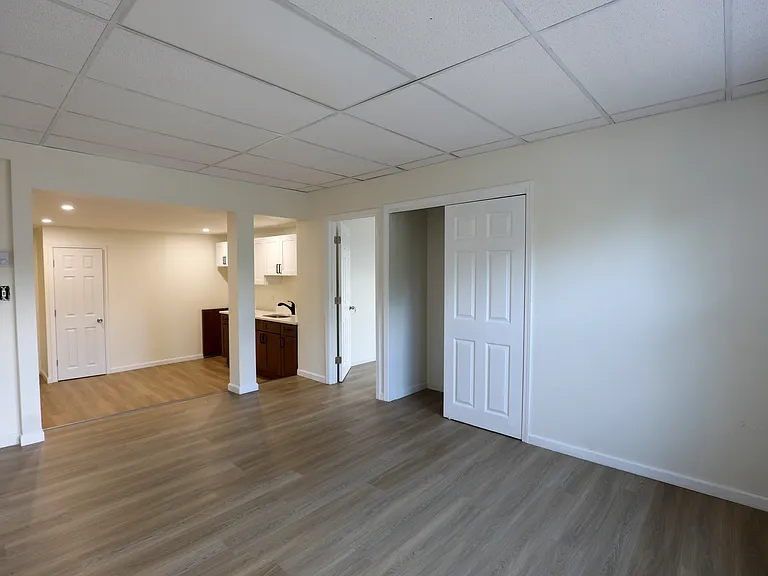 184-186 Broadway Rte #2C — Photo 11