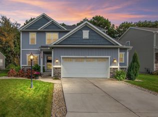 516 Wild Oak ROAD, Hartland, WI 53029