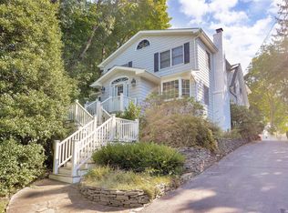 453 W Broadway, Port jefferson, NY 11777