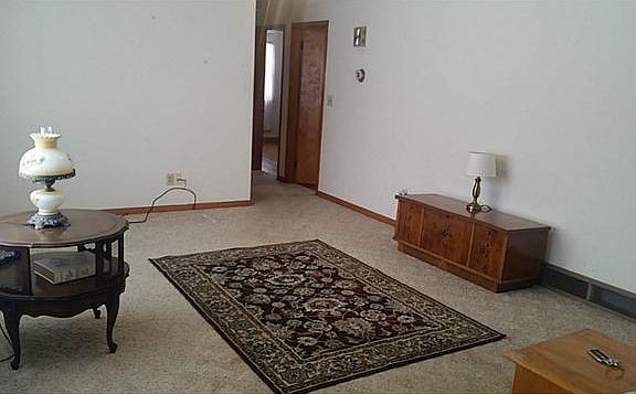 3rd image of 20535 Evon Ln